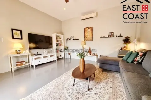 Casa de 4 dormitorios en Pattaya, Tailandia № 213158 - foto 19