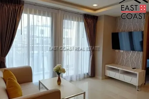 Condominio de 2 dormitorios en Pattaya, Tailandia № 213159 - foto 2