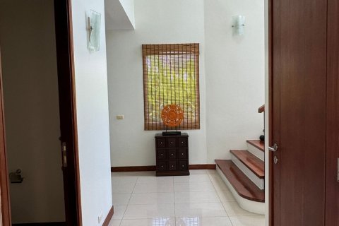 House in Phuket, Thailand 3 bedrooms № 171983 - photo 20