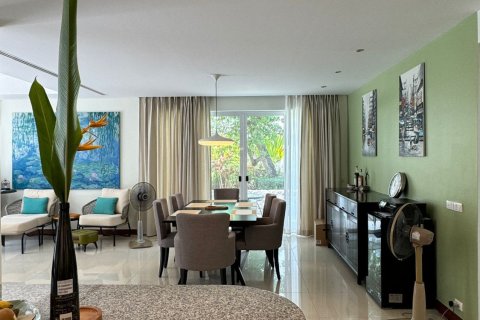 House in Phuket, Thailand 3 bedrooms № 171983 - photo 10