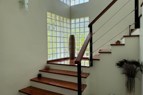 House in Phuket, Thailand 3 bedrooms № 171983 - photo 12