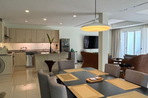 House in Phuket, Thailand 3 bedrooms № 171983 - photo 5