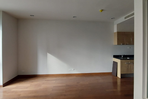 Studio in the Condo in Pathum Wan, Bangkok, Thailand  № 171985 - photo 2