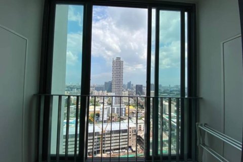 Кондоминиум с 2 спальнями в Бангкоке, Таиланд № 172882 - фото 7