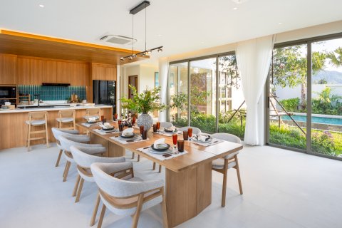 Villa in Bang Tao, Thailand 4 bedrooms № 71753 - photo 20