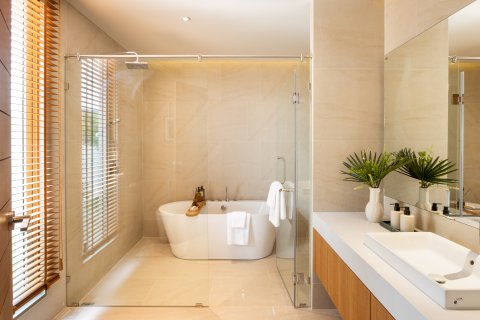 Villa in Bang Tao, Thailand 4 bedrooms № 71753 - photo 9