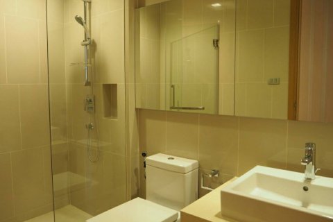 Condo in Watthana, Bangkok, Thailand, 3 bedrooms № 200528 - photo 2