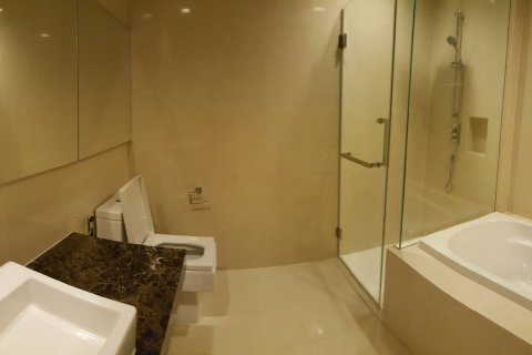 Condo in Watthana, Bangkok, Thailand, 3 bedrooms № 200528 - photo 4