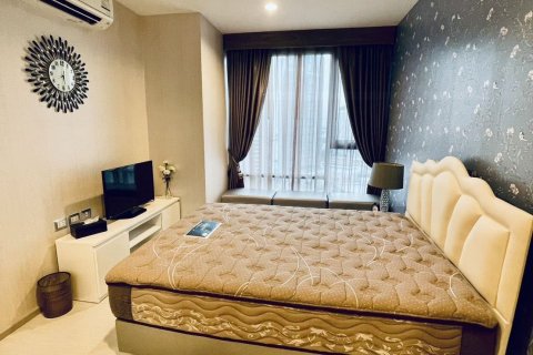 Studio in the Condo in Khlong Toei, Bangkok, Thailand  № 147577 - photo 2