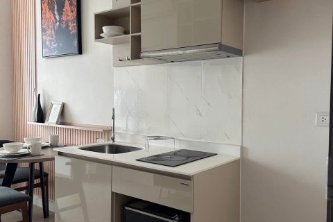 Studio in the Condo in Huai Khwang, Bangkok, Thailand  № 169335 - photo 5