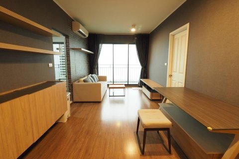 Condo in Yan Nawa, Bangkok, Thailand, 2 bedrooms  № 149361 - photo 1