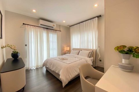 House in Bang Khen, Bangkok, Thailand 4 bedrooms № 149357 - photo 7