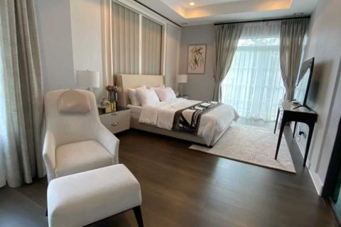 House in Bang Khen, Bangkok, Thailand 4 bedrooms № 149357 - photo 5