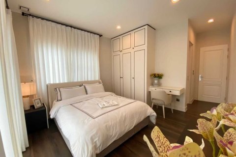 House in Bang Khen, Bangkok, Thailand 4 bedrooms № 149357 - photo 9