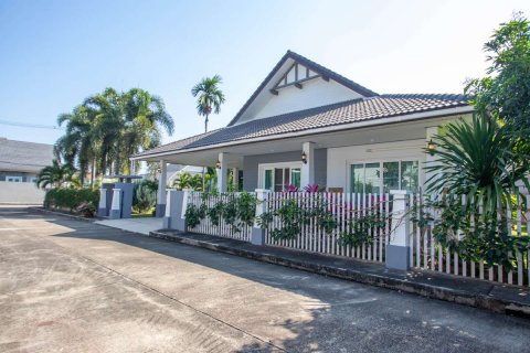 House in Chiang Mai, Thailand 3 bedrooms № 121709 - photo 15