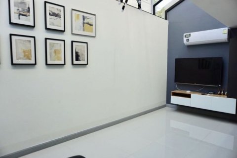 House in Chiang Mai, Thailand 7 bedrooms № 121707 - photo 8