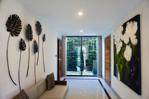 House in Chiang Mai, Thailand 7 bedrooms № 121707 - photo 9