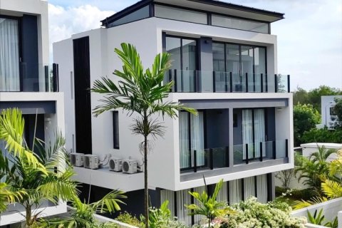 House in Bang Tao, Thailand 6 bedrooms № 153880