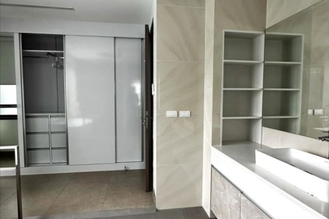 House in Bang Tao, Thailand 6 bedrooms № 153881 - photo 16