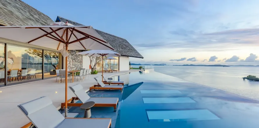 House in Pa Klok, Thailand 6 bedrooms № 153878