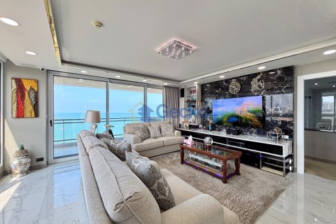 Condo in Pattaya, Thailand, 2 bedrooms  № 195944 - photo 7