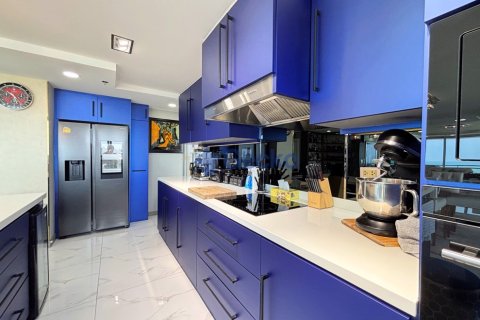 Condo in Pattaya, Thailand, 2 bedrooms  № 195944 - photo 11