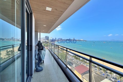 Condo in Pattaya, Thailand, 2 bedrooms  № 195944