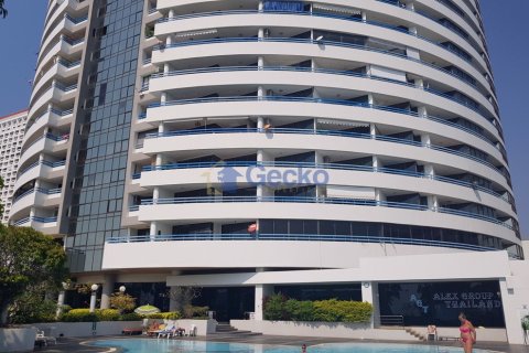 Condo in Pattaya, Thailand, 2 bedrooms № 195941 - photo 13