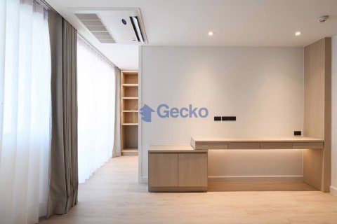 Condo in Pattaya, Thailand, 2 bedrooms № 195941 - photo 5