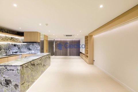 Condo in Pattaya, Thailand, 2 bedrooms № 195941 - photo 6