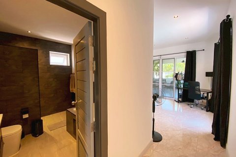 Villa in Cha-am, Thailand 4 bedrooms № 174035 - photo 28