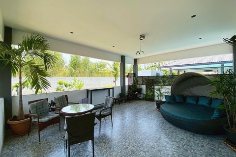 Villa in Cha-am, Thailand 4 bedrooms № 174035 - photo 25