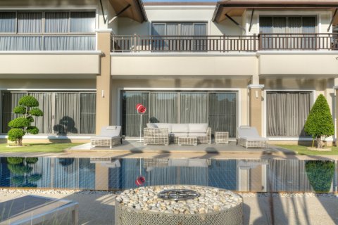 House in Bang Tao, Thailand 4 bedrooms № 180353 - photo 2