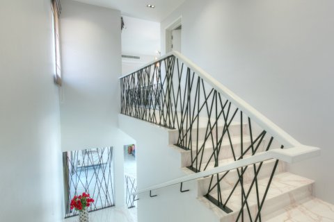 House in Bang Tao, Thailand 4 bedrooms № 180353 - photo 17