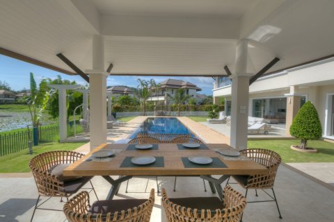 House in Bang Tao, Thailand 4 bedrooms № 180353 - photo 7