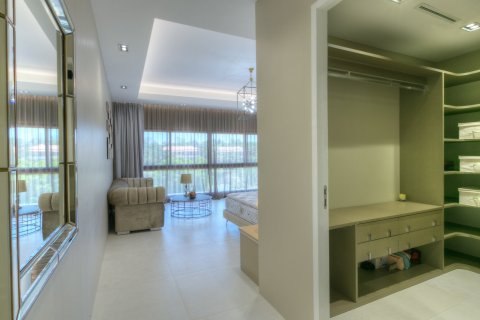 House in Bang Tao, Thailand 4 bedrooms № 180353 - photo 20