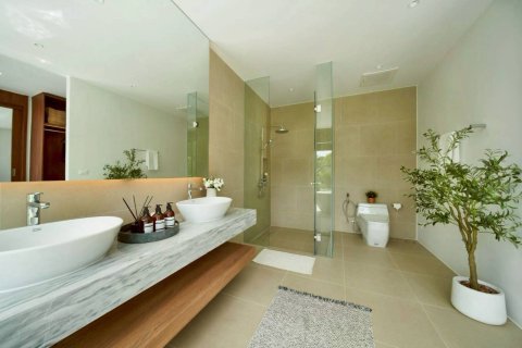 House in Pattaya, Thailand 3 bedrooms № 180567 - photo 9