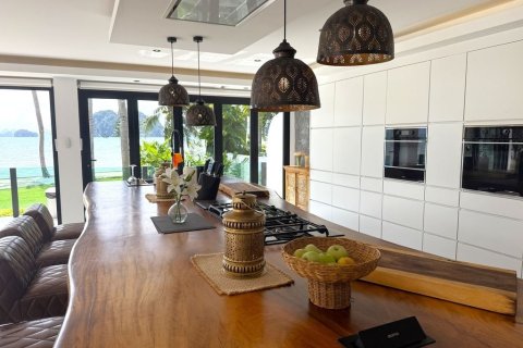 Duplex in Krabi, Thailand 4 bedrooms № 173521 - photo 3