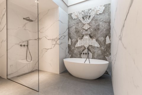 Villa in Pattaya, Thailand 7 bedrooms № 173520 - photo 10