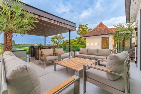 Villa in Pattaya, Thailand 7 bedrooms № 173520 - photo 18