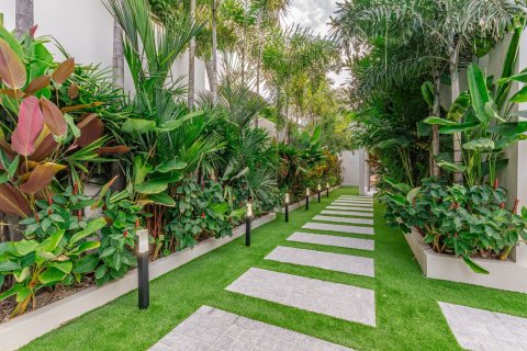 Villa in Pattaya, Thailand 7 bedrooms № 173520 - photo 9