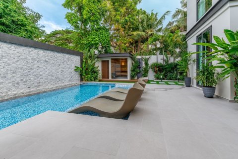 Villa in Pattaya, Thailand 7 bedrooms № 173520 - photo 6