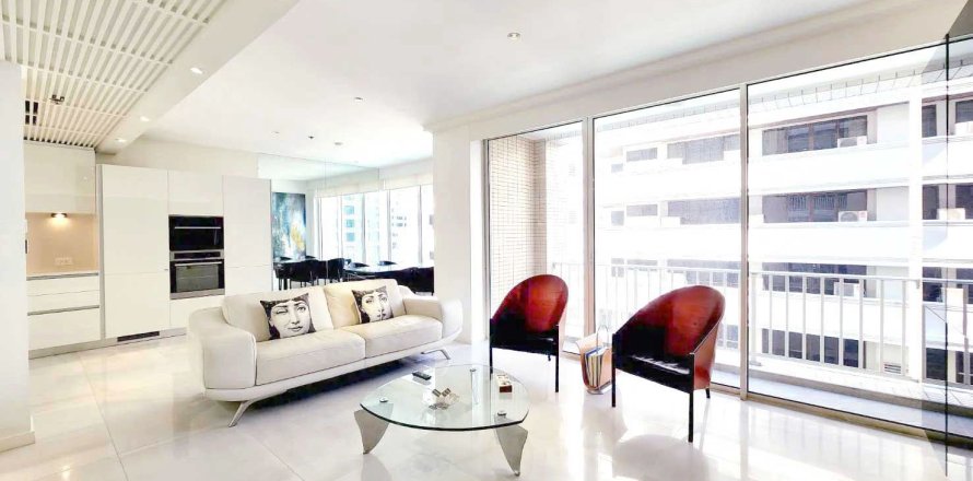 Studio dans le Condo à Pathum Wan, Bangkok, Thaïlande  № 173522