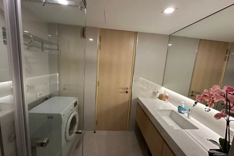 Condo in Bang Rak, Bangkok, Thailand, 4 bedrooms  № 173525 - photo 3