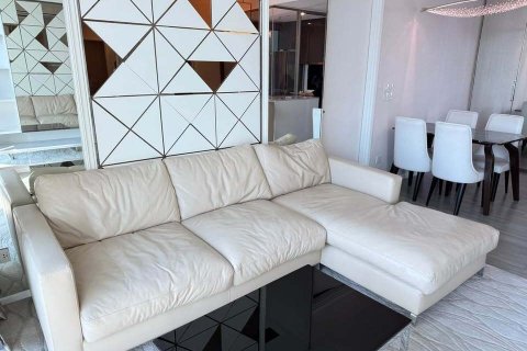 Condo in Watthana, Bangkok, Thailand, 2 bedrooms  № 173524 - photo 16