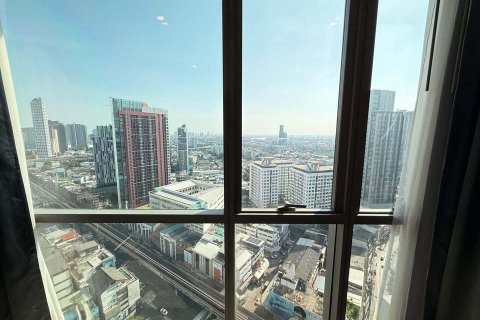 Condo in Watthana, Bangkok, Thailand, 2 bedrooms  № 173524 - photo 12