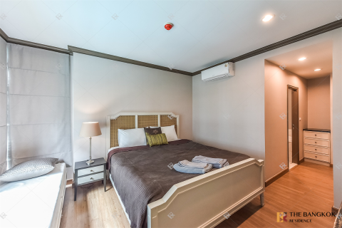 Condo in Bangkok, Thailand, 2 bedrooms  № 194615 - photo 8