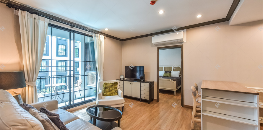 Condo in Bangkok, Thailand, 2 bedrooms  № 194615