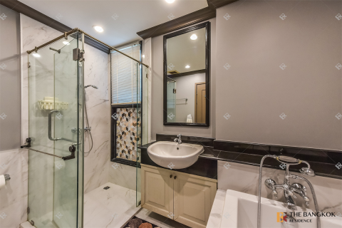 Condo in Bangkok, Thailand, 2 bedrooms  № 194615 - photo 10