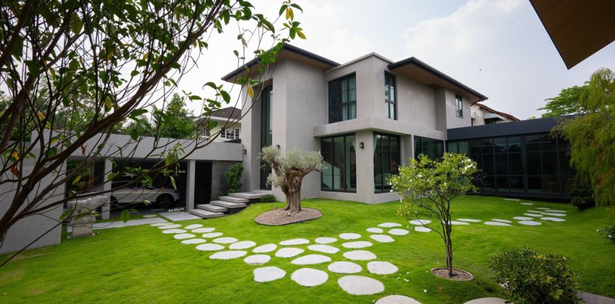 Дом в Тави Ваттане, Бангкок, Таиланд с 5 спальнями  № 173209